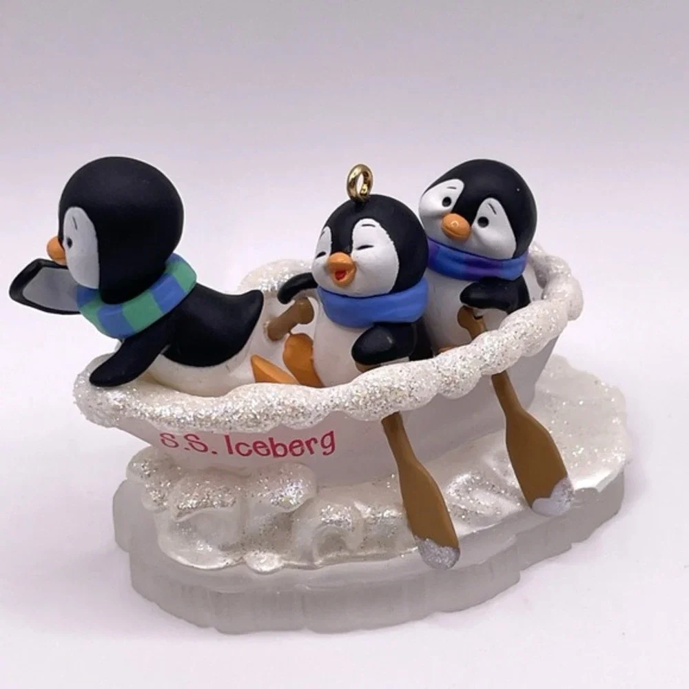 2005 Hallmark Keepsake Arctic Adventures S S Iceberg Penguins Christmas Ornament